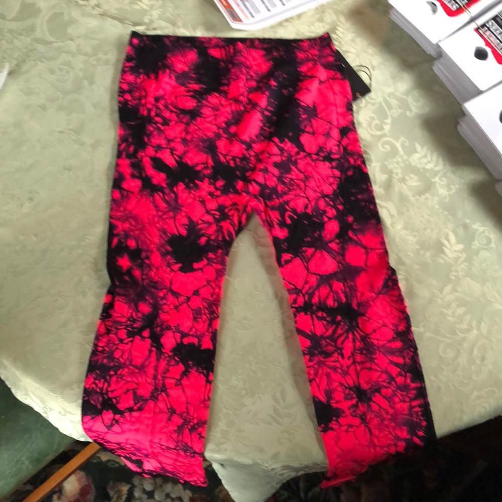 Peach capri leggings